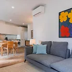 2bdr Cozy In Graca By Lovelystay リスボン