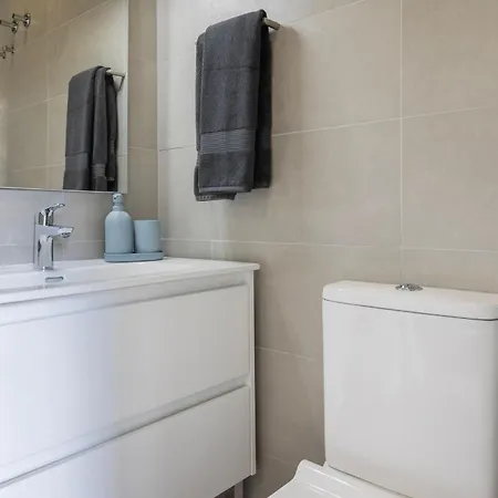 2bdr Cozy In Graca By Lovelystay