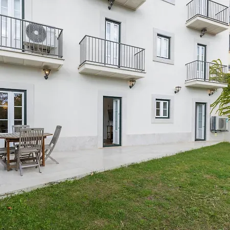 2bdr Cozy In Graca By Lovelystay