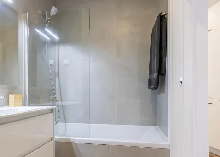 2bdr Cozy In Graca By Lovelystay Lissabon