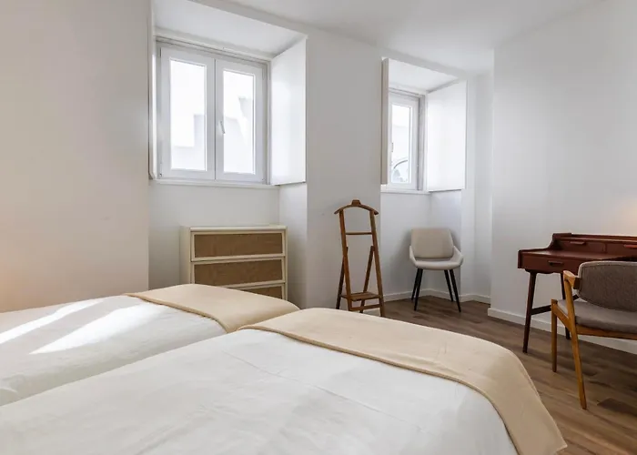 2bdr Cozy In Graca By Lovelystay