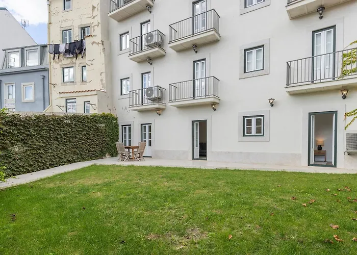 2bdr Cozy In Graca By Lovelystay Apartment Lissabon