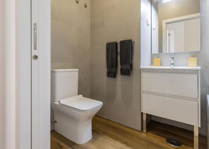 דירה 2bdr Cozy In Graca By Lovelystay ליסבון