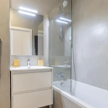 Apartmán 2bdr Cozy In Graca By Lovelystay