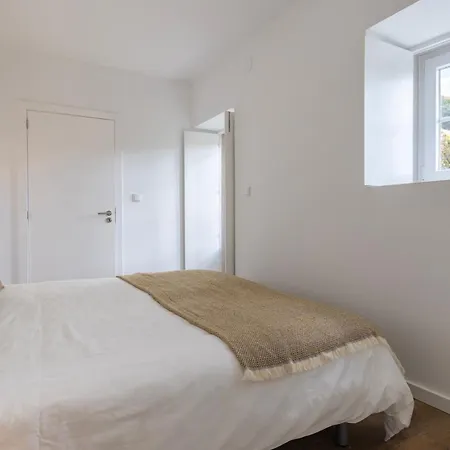 2bdr Cozy In Graca By Lovelystay Apartmán